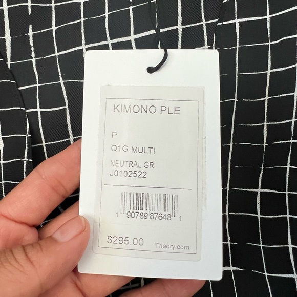 $295 THEORY “KIMONO PLEAT TOP”- NEW - Picture 4 of 12